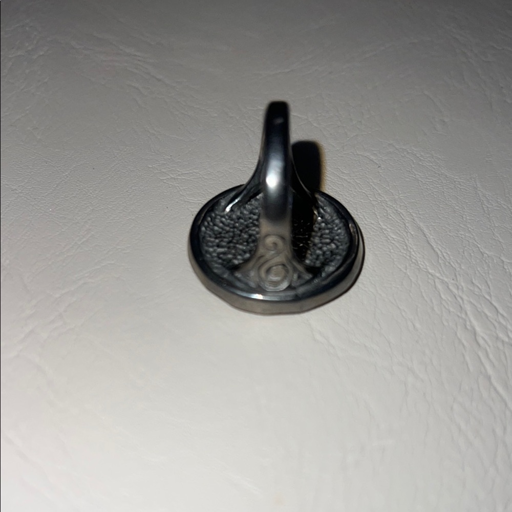 Silver Matte Circular Coin Accessory - Picture 5 of 5